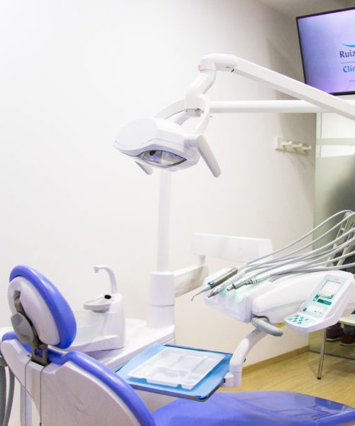 clinica-dental-ruiz-aguilar-sevilla-silla